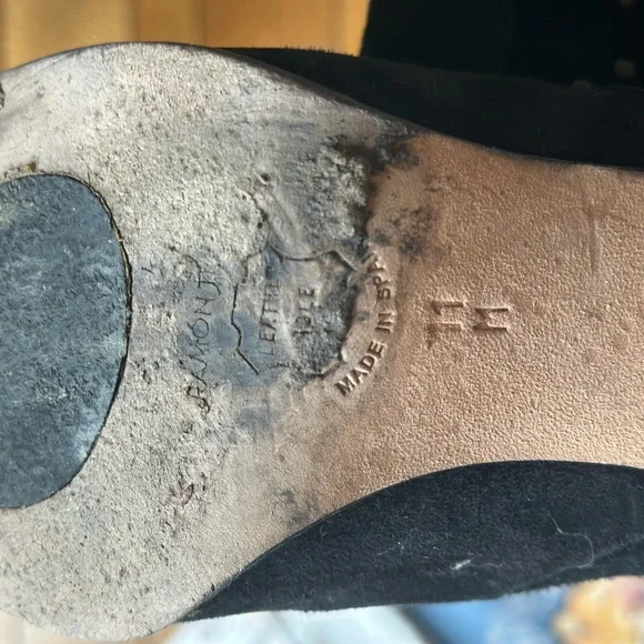 Suede studded boots 3" heel size 11 women's - Picture 5 of 6